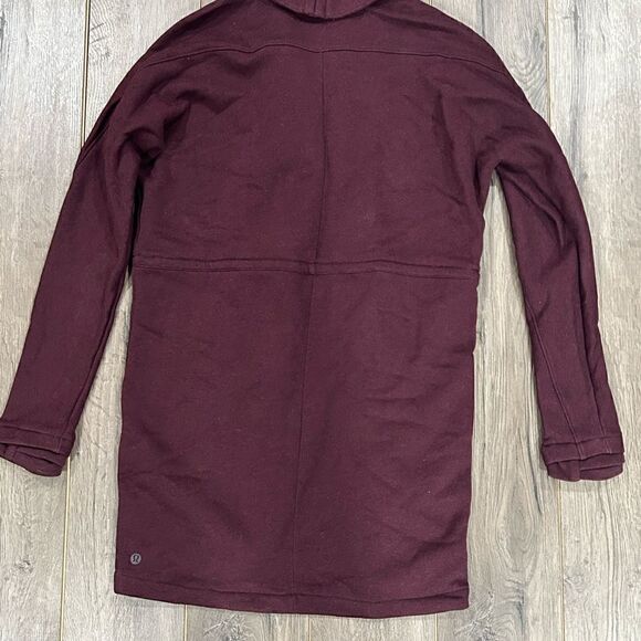 Lululemon Coat sz 4 - Picture 2 of 5
